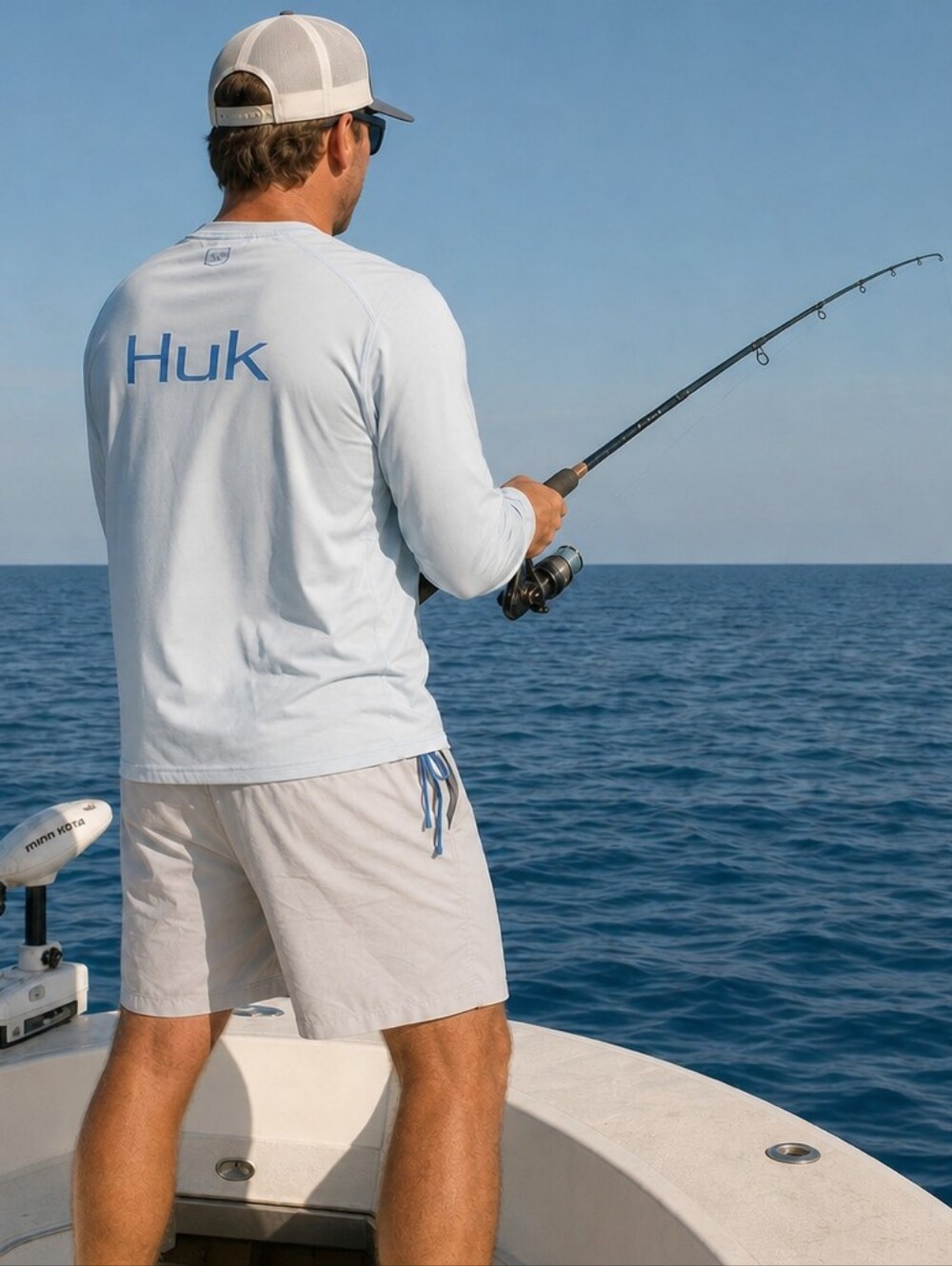 Huk Pursuit Volley Performance Fishing Shorts - Size Medium  5.5" Inseam Outdoor
